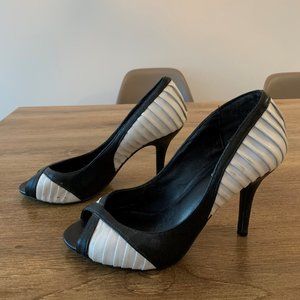 Black/White Spring Open Toe High Heels Women’s Sz 8